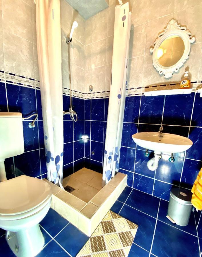 Vila Duricic 300M Od Mora Hotell Ðenovići Exteriör bild