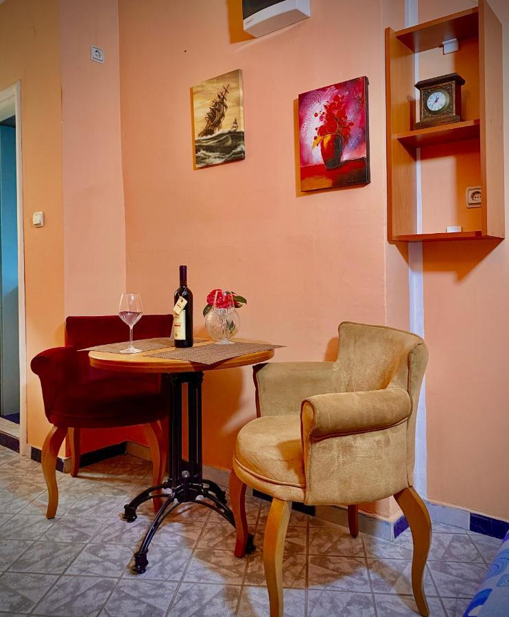 Vila Duricic 300M Od Mora Hotell Ðenovići Exteriör bild