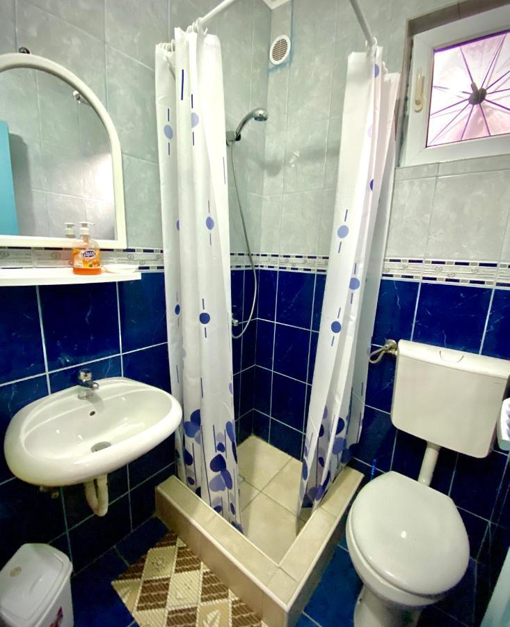 Vila Duricic 300M Od Mora Hotell Ðenovići Exteriör bild