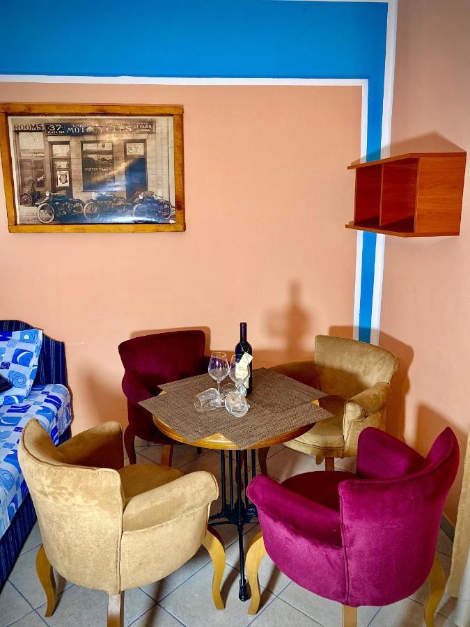 Vila Duricic 300M Od Mora Hotell Ðenovići Exteriör bild