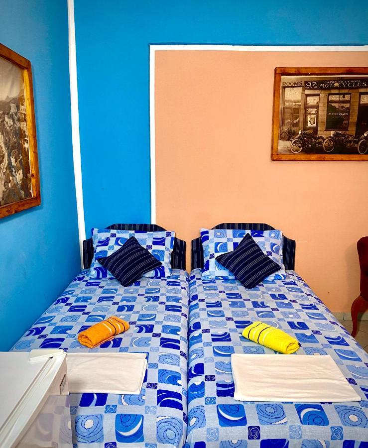 Vila Duricic 300M Od Mora Hotell Ðenovići Exteriör bild